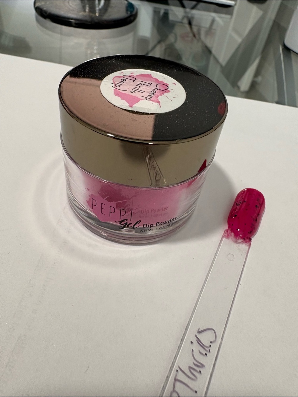Peppi Gel Cheeep Thrills pink temperature changing dip nail powder